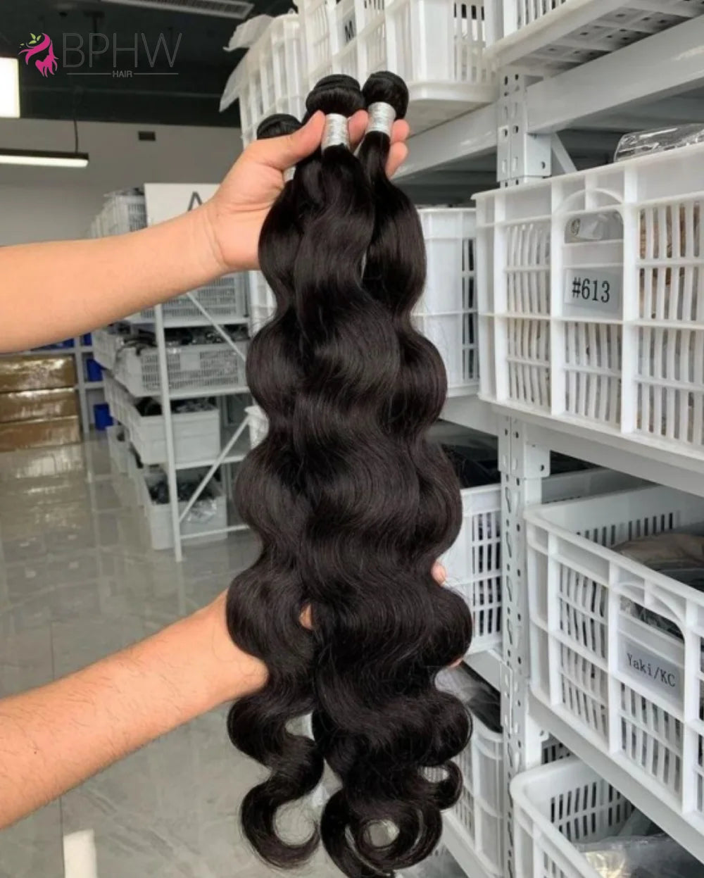 Luxe 30" Raw Human Hair | 12A Body Wave Bundle
Elevate your look with the ultimate in length and lustre. Our 12A Grade Body Wave Bundles offer a soft, natural S-pattern that provides effortless volume and a high-end, editoria