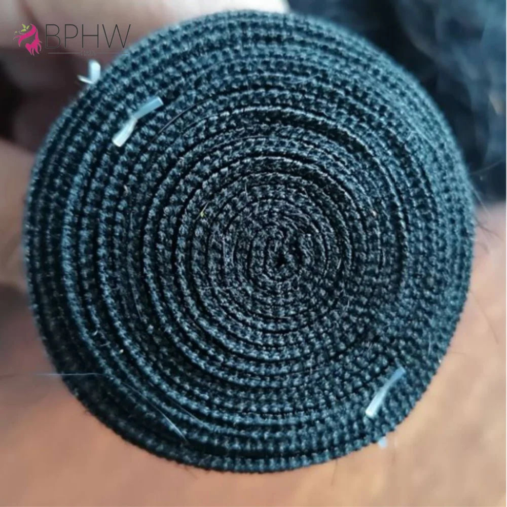 Luxe 30" Raw Human Hair | 12A Body Wave Bundle
Elevate your look with the ultimate in length and lustre. Our 12A Grade Body Wave Bundles offer a soft, natural S-pattern that provides effortless volume and a high-end, editoria